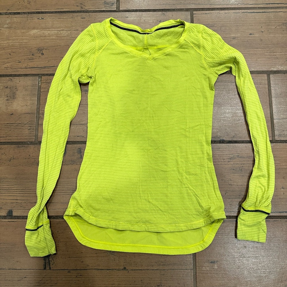 Lululemon Long-sleeved Top